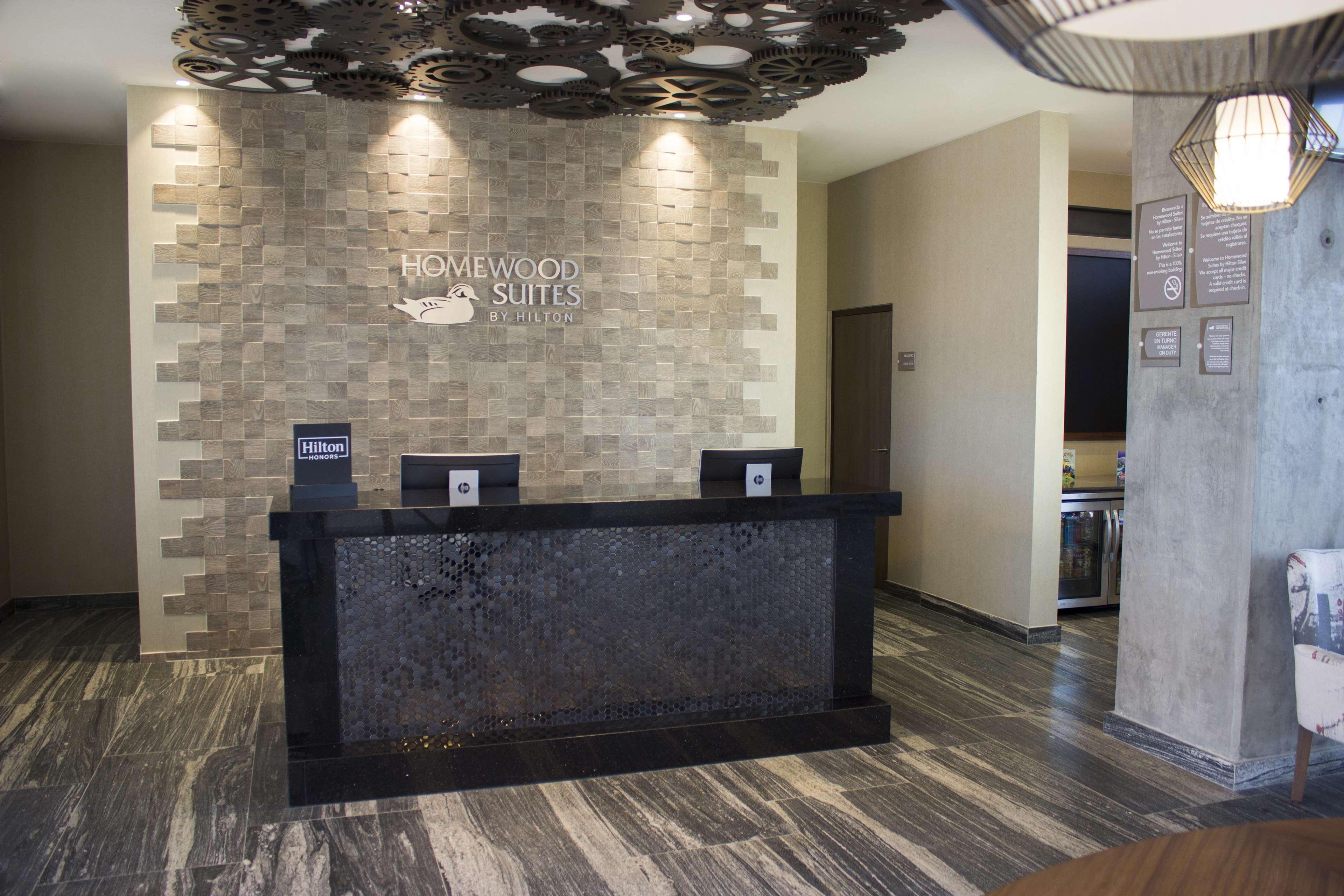 Fiesta Inn Suites Aeropuerto Del Bajio Silao Dış mekan fotoğraf